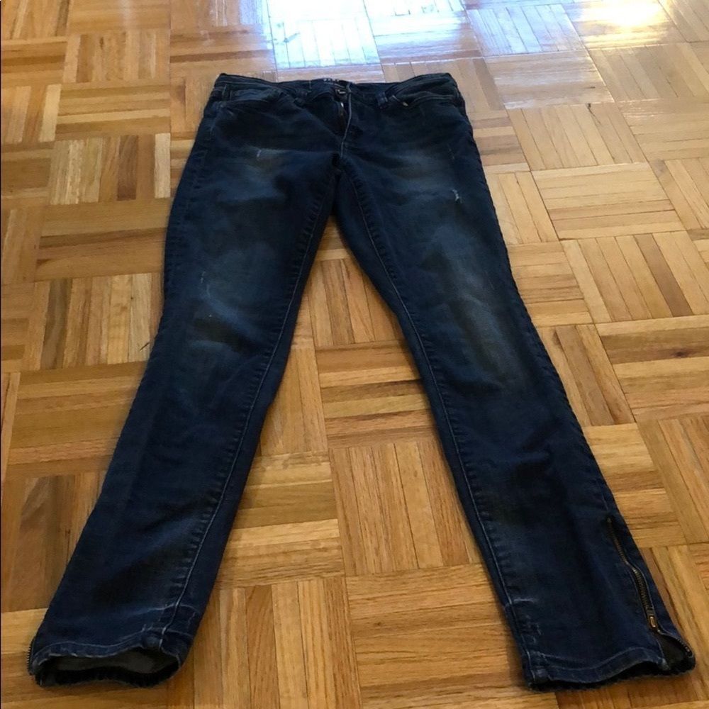 DKNY mildly distressed jeans with zipper ankle